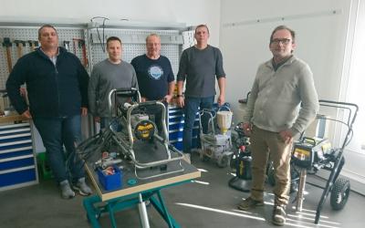 Mitarbeiter der Mewes Oberflächtentechnik GmbH bei der Wagner Schulung