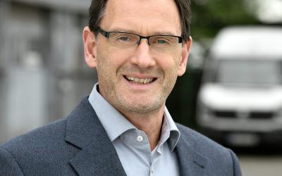 Porträt des Außendienstlers, Jan Schmidtchen, der Mewes Oberflächentechnik GmbH